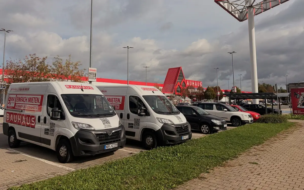 Mietfahrzeuge an einer Vermietstation